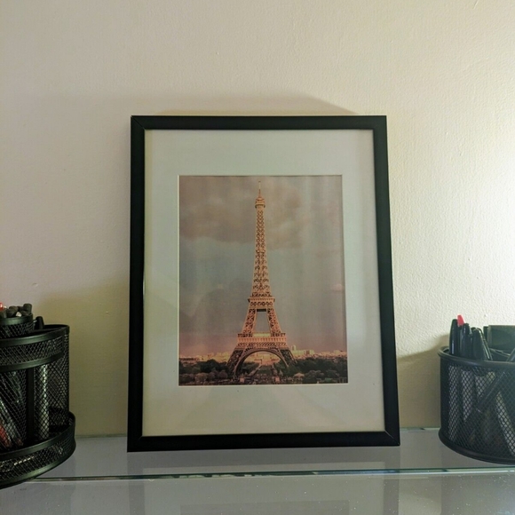 Marilyn Monroe Blue Wicker Chair Framed   Wall Decor Prints Matted - Picture 9 of 9